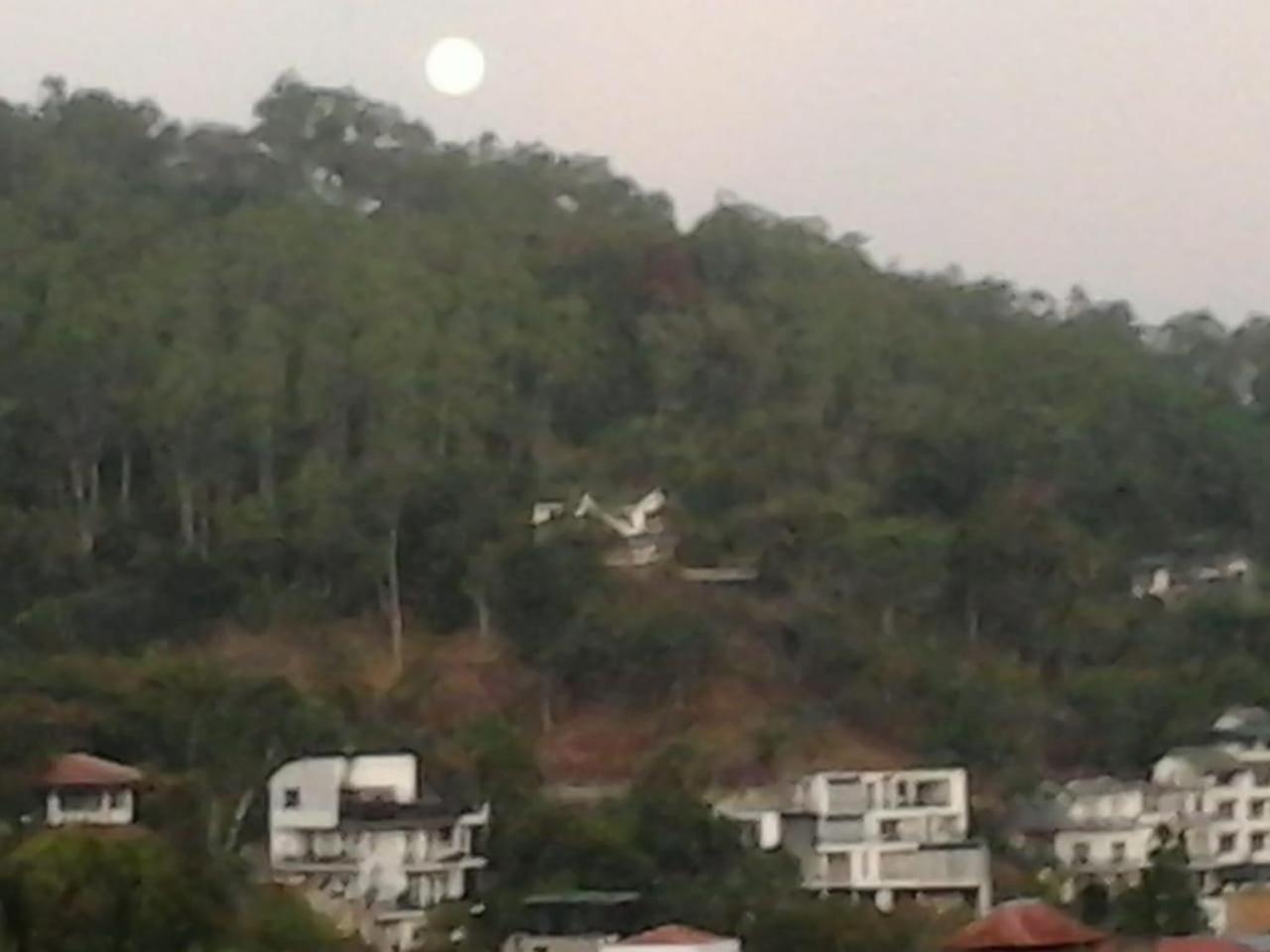 Majestic Tourist Hotel Kandy Exteriér fotografie